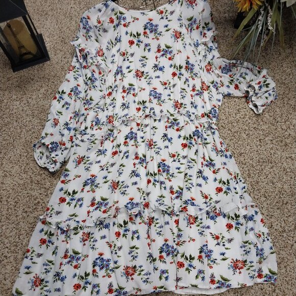 3765 Size XXL Good Heart Lined Tunic Dress in Red and Blue floral Print. - Picture 7 of 10